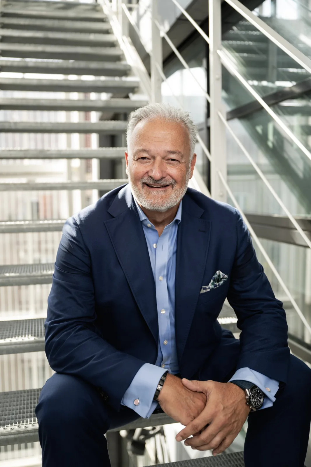 Dr. Thomas Schneider